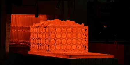 Wie Zhongruns fortschrittliche Wärmebehandlungstechnologie die Haltbarkeit von Betonmischer-Ersatzteilen revolutioniert